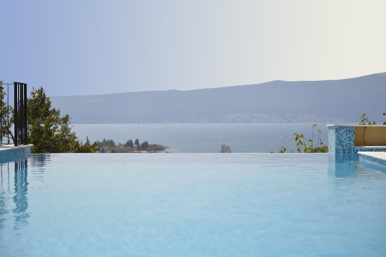 Apartment Line One Tivat Exterior photo